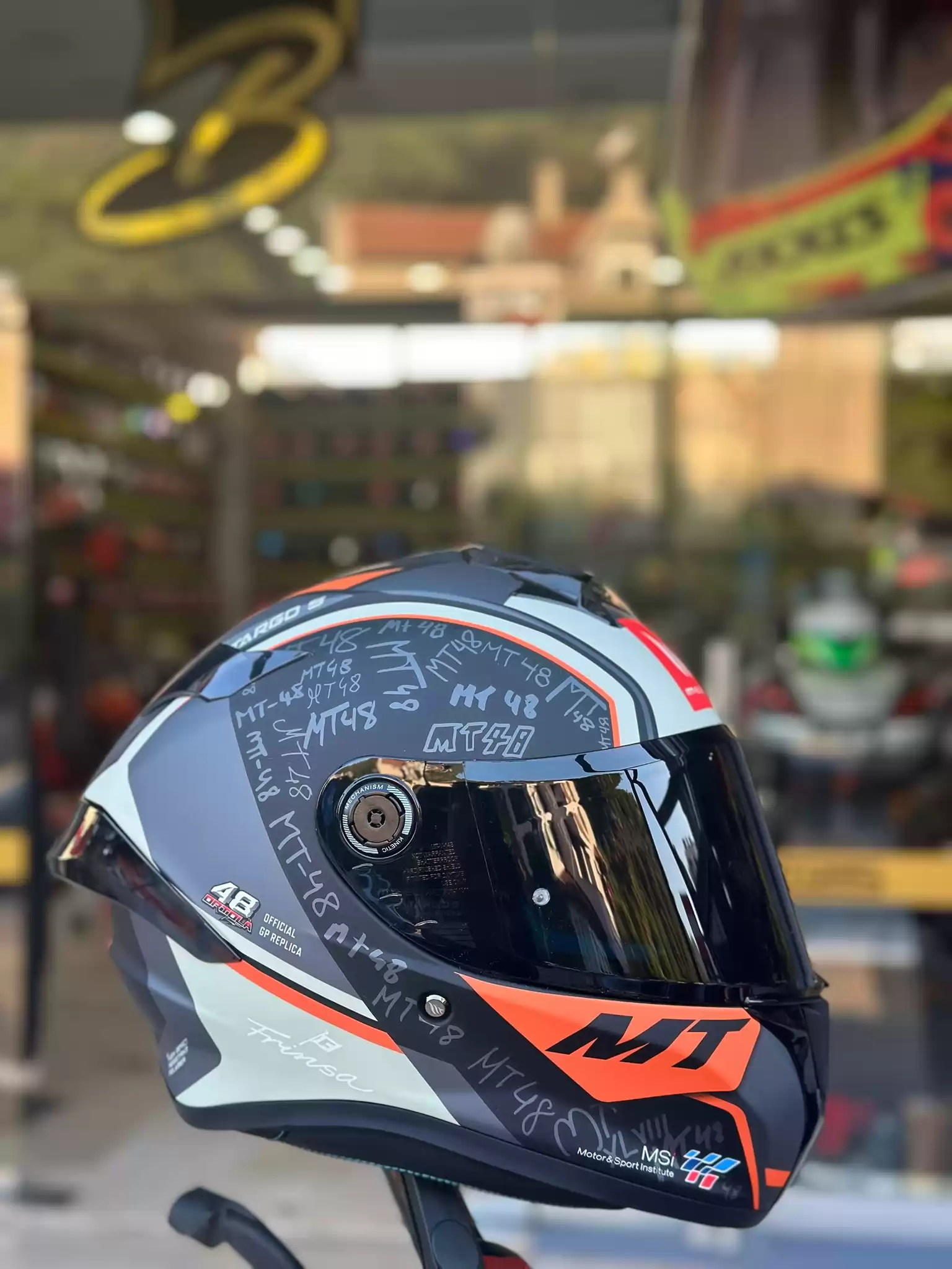 MT HELMETS TARGO S İVAN ORTALO B4 MAT ŞEFFAF VİZÖRLÜ